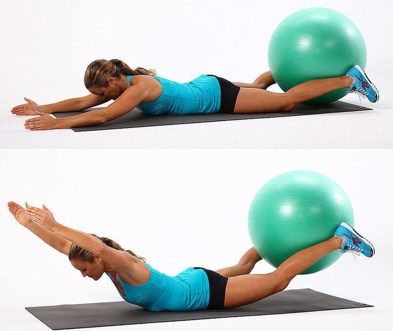 Boat ball exercise for burning fat in the buttocks and thighs